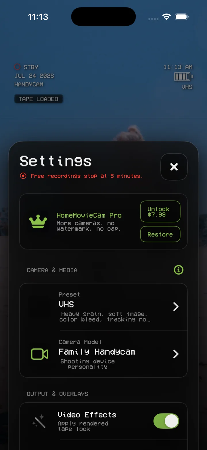 HomeMovieCam settings showing camera, media, output, overlay, audio, and Photos Sync controls.